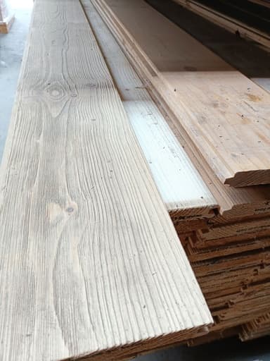 Planche de bardage rainurée languetée